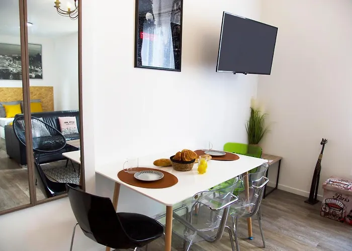 Les Lofts De Provins: 4 Διαμέρισμα Προβέν